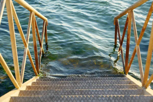 Enhance Dock Safety with Premium Aluminum Dock Stairs Designed for Durability